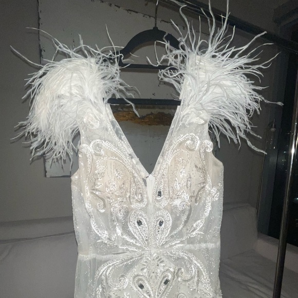 Stunning White and Silver Long Gown - Portia & Scarlett - size 6 - worn once. - Picture 4 of 8